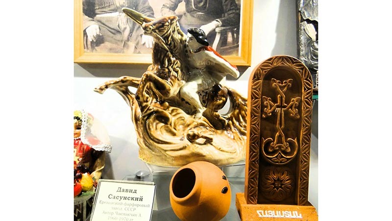    История в фарфоре