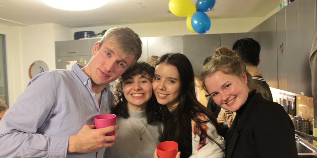 Как можно неделями общаться не с тем человеком