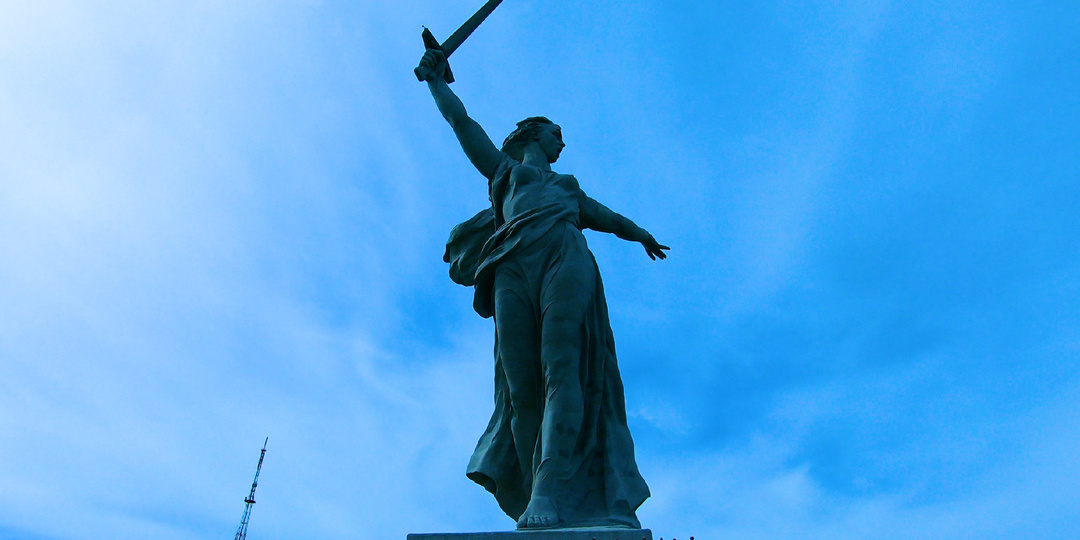 Родина-мать изнутри: путешествие по секретным ходам и вершине меча