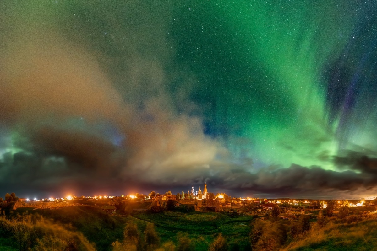 Распахнулись облака. Фото Михаила КАРПОВА.