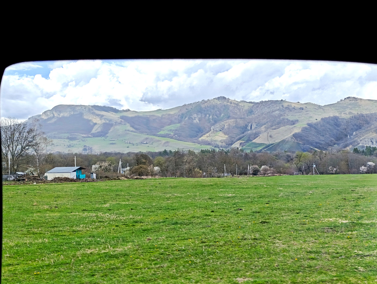 Из окна машины 