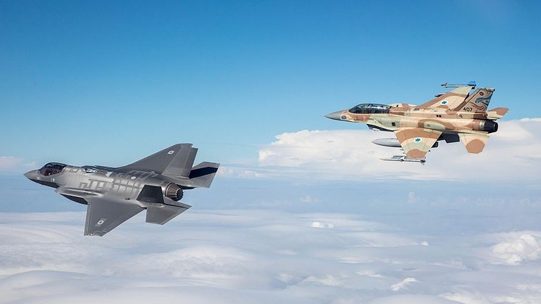     F-35i и F-16 израильских ВВС   
(сс) Major Ofer