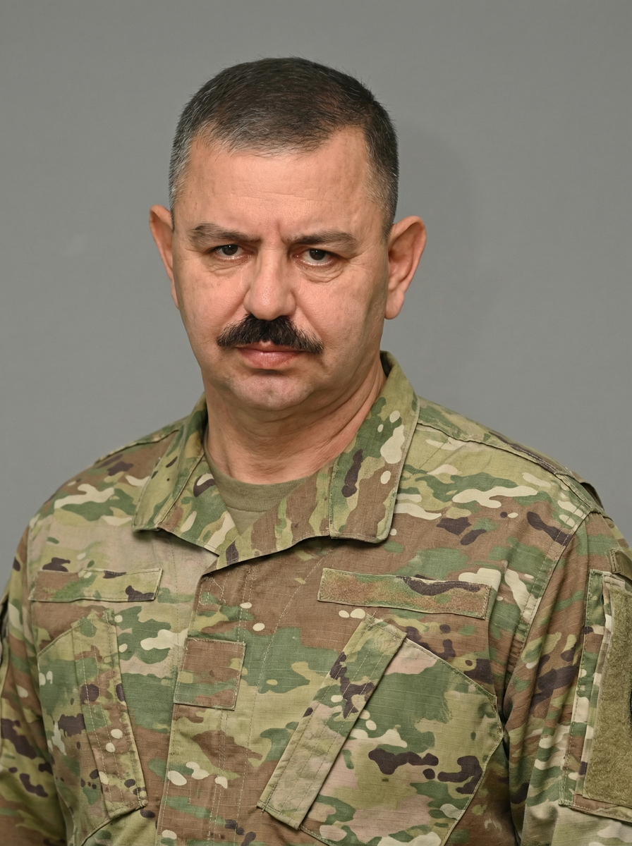 Сергей Иванович Кренц - Старший Секретарь Международного движения добровольцев нравственного пути «Нравственная солидарность» (МДНС), майор-миротворец, Начальник Департамента Национальной безопасности Штаба Международгого Корпуса Миротворческих Сил.