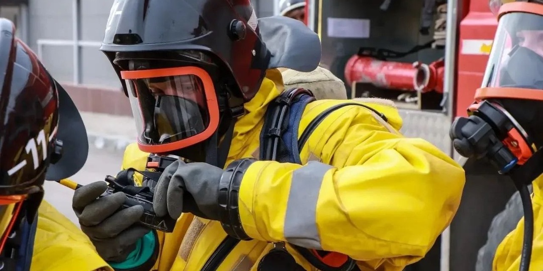 В Павловке прошли учения спасателей по устранению утечки аммиака