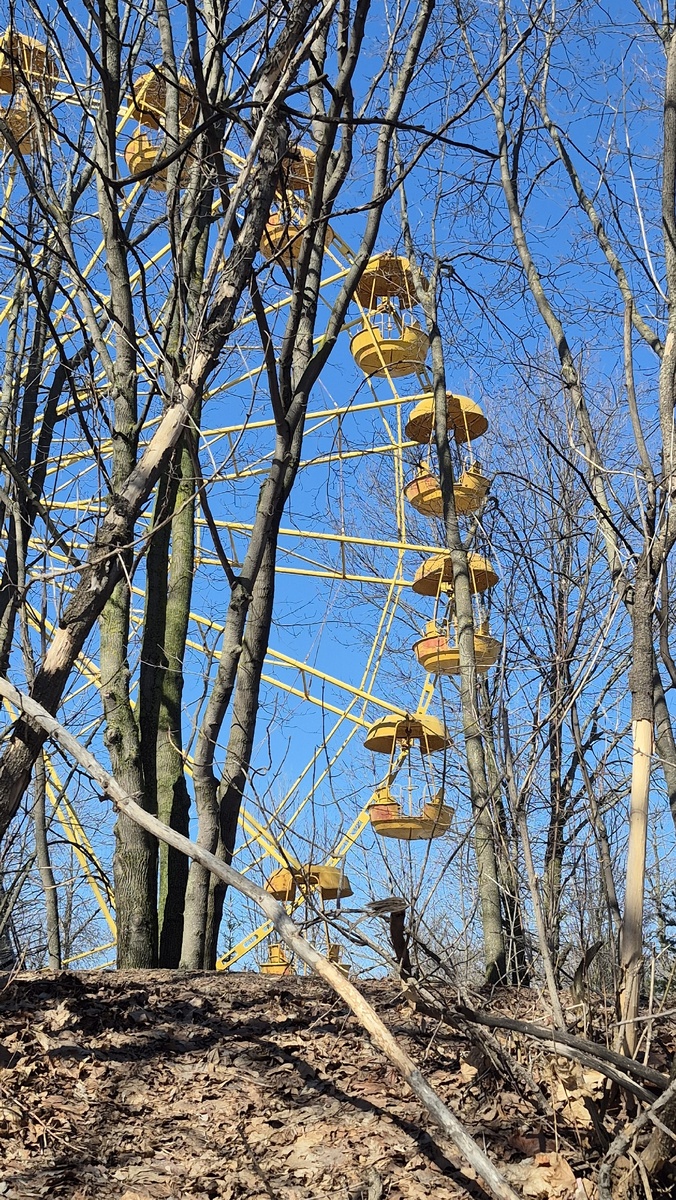 неработающий аттракцион