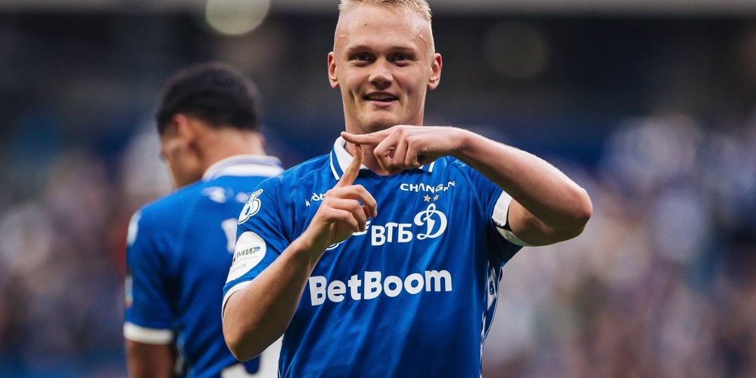 Тюкавин вернулся на топ-уровень. Сейчас он с запасом лучший нападающий РПЛ