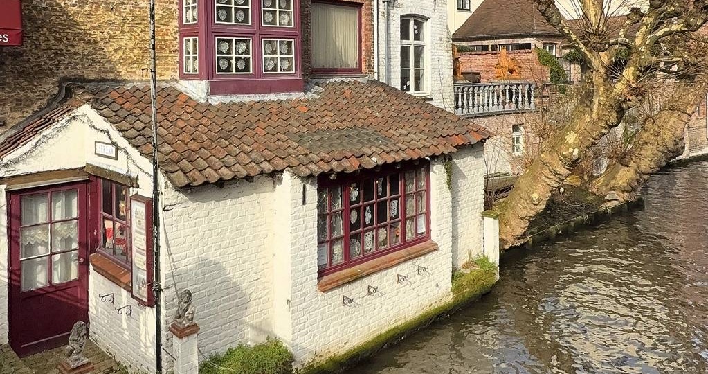 Брюгге,Бельгия:обычная жизнь в необычном историческом городе,где нет места современной суете