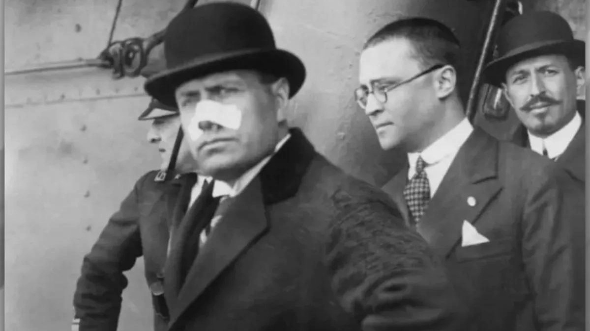 Муссолини после покушения