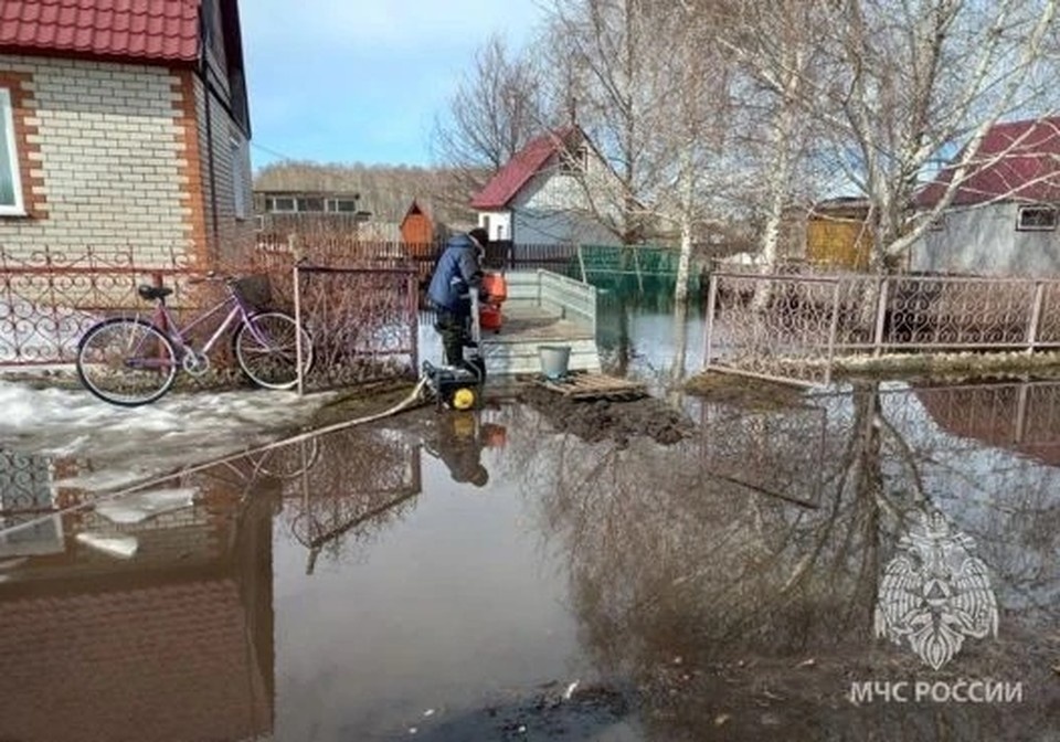    Спасатели и все оперативные службы держат ситуацию на контроле пресс-службы ГУ МЧС по Алтайскому краю