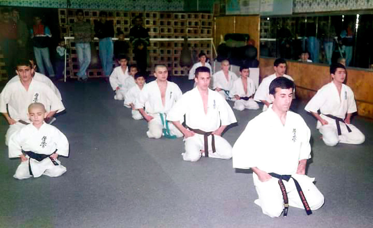 Аладдин Мирзоев с учениками