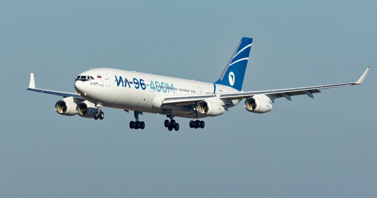     Ил-96-400М