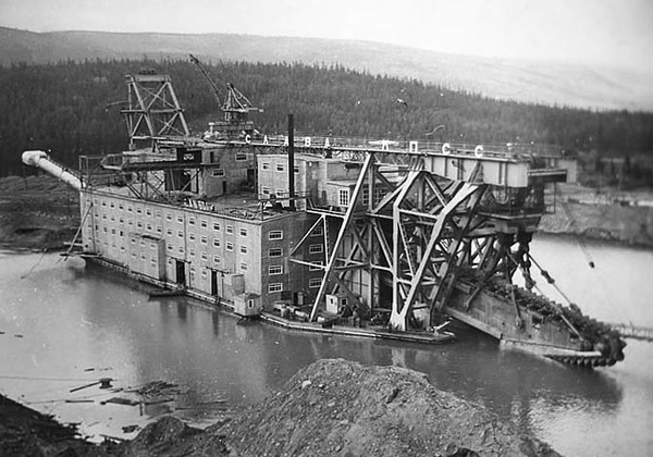 Драга для золотодобычи в реке Нейва: история, работа и влияние на регион!