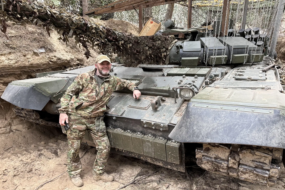    Командир отряда Сват: "Я родился в Луганске, но долгое время жил в Одессе. Мне надо туда позарез". / Алена Ларина/РГ