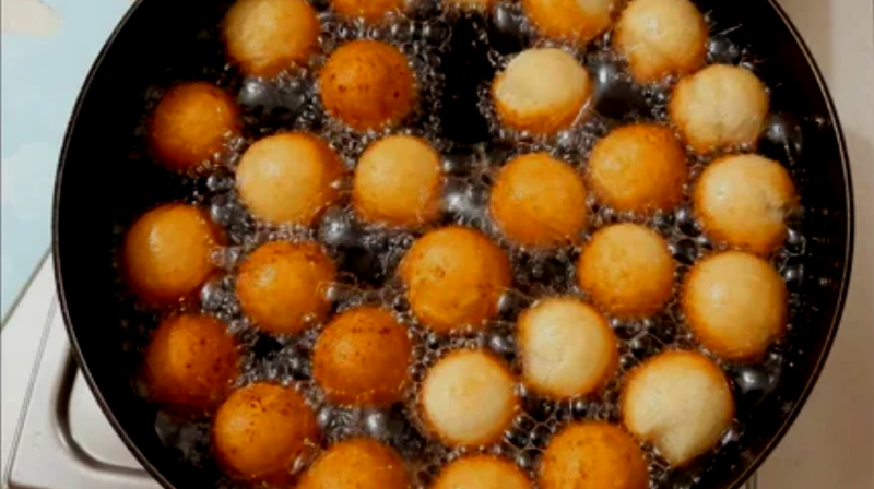 Творожные пончики