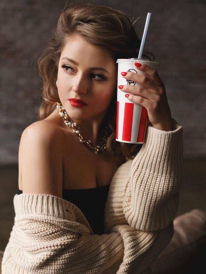    Анна Михайловская, звезда популярных сериалов.