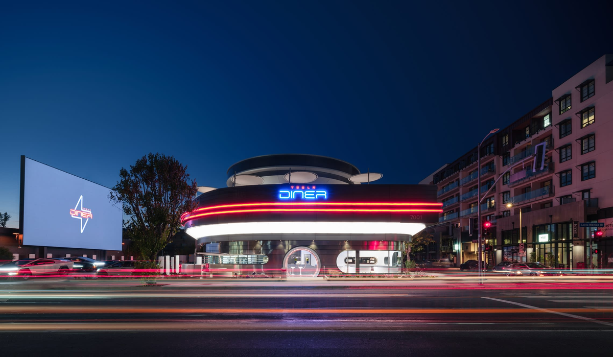 Фото Tesla  📷
