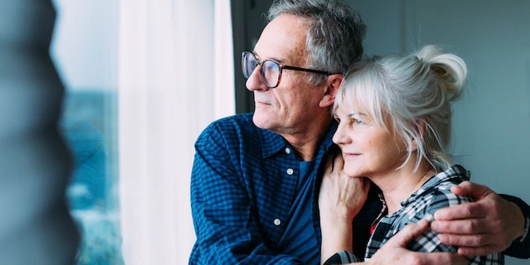 Бывает не только у пожилых: врач назвала мифы о болезни Паркинсона