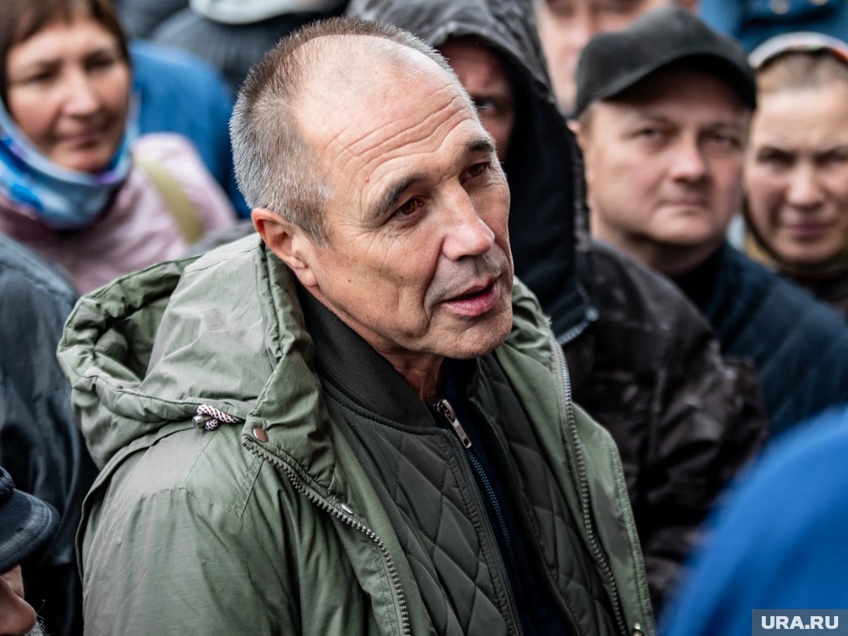    Соколов ранее владел тремя разными бизнесами