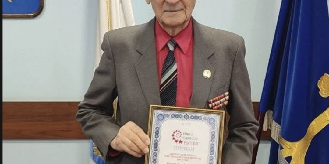 97-летний житель Сертолово стал старейшим действующим волейболистом в мире