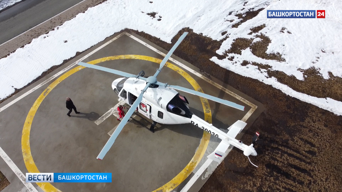    Девочку с ишемическим инсультом доставили в Уфу спецбортом