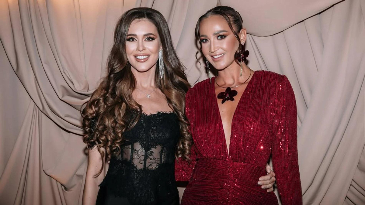    Анна и Ольга Бузовы. Фото: Инстаграм (запрещён в РФ) @annabuzova