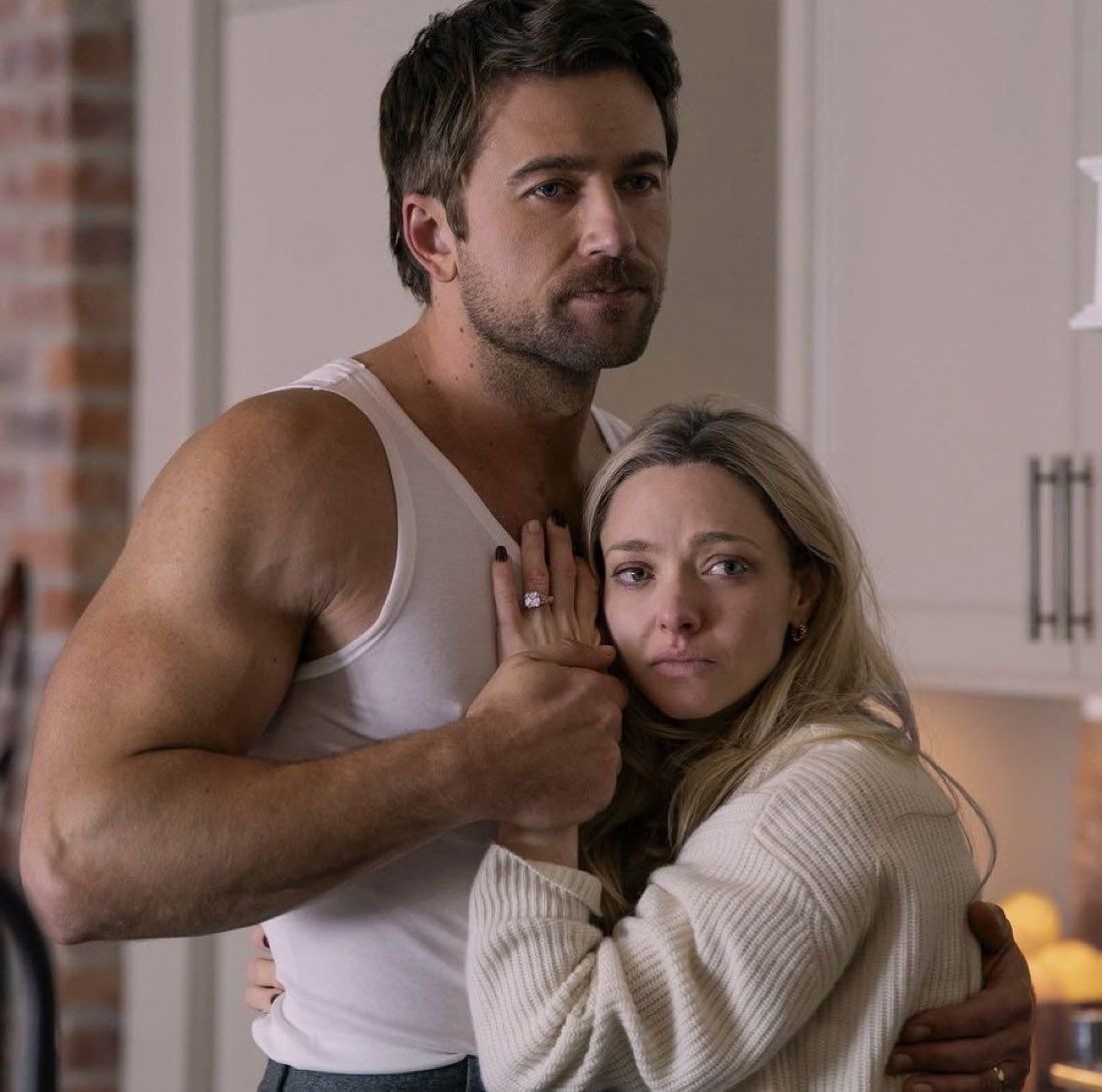 Видите боль в глазах главной героини? 