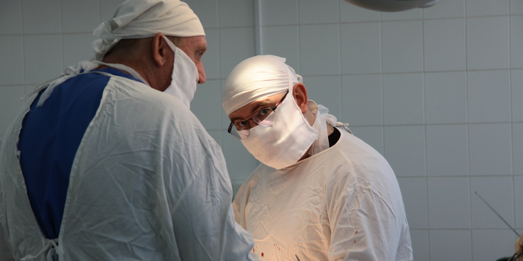 «Ногу удалось сохранить»: будни сосудистого хирурга, к которому едут со всей страны