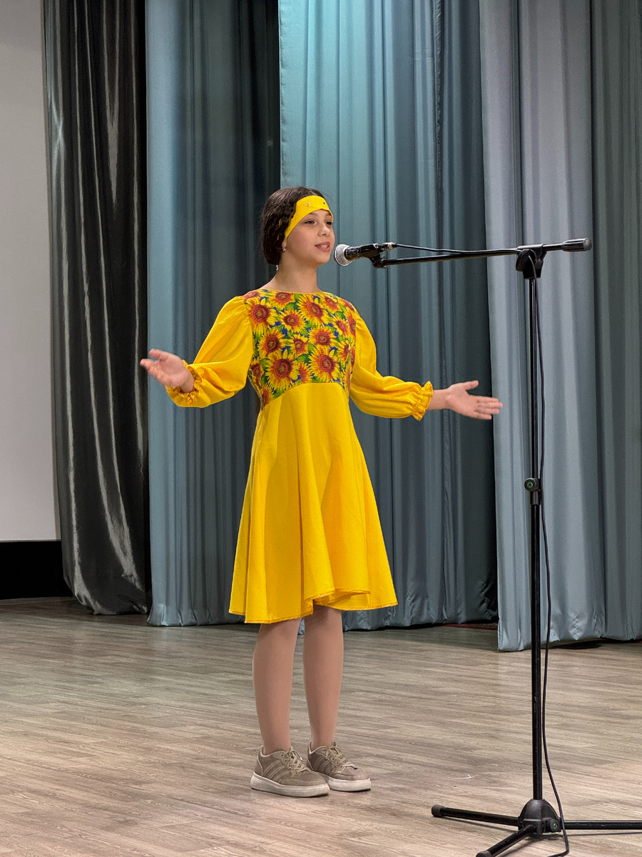 Елена Юркина, Абанская школа № 4