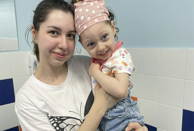 Ни лекарств, ни денег, ни парковки: около пяти лет власти Ставрополья игнорируют нужды больной девочки