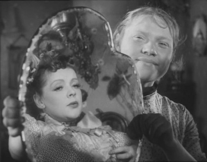 Кадр из фильма «Свадьба» (1944). Скриншот.