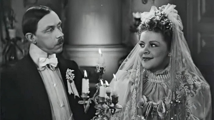 Кадр из фильма «Свадьба» (1944). Кинопоиск.ру. https://www.domkino.tv/