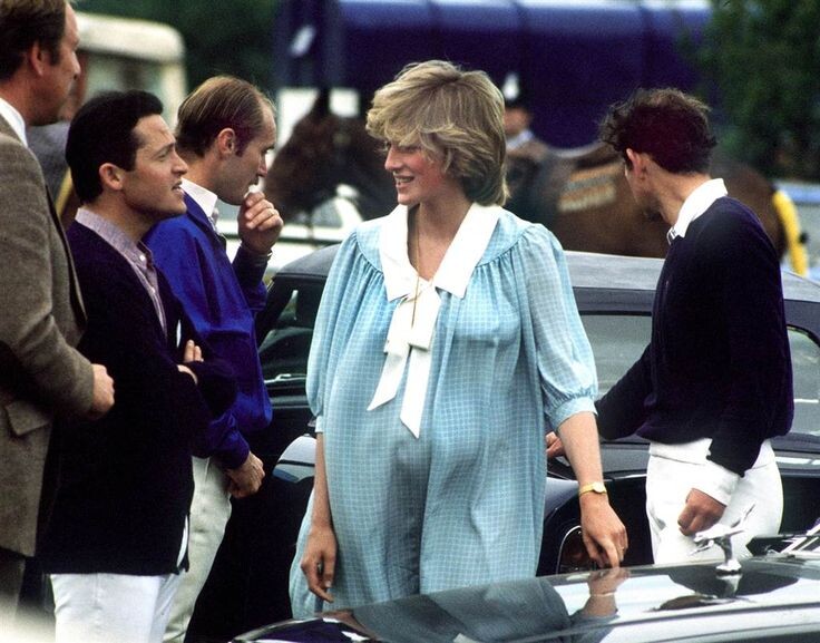 Беременная Диана. 