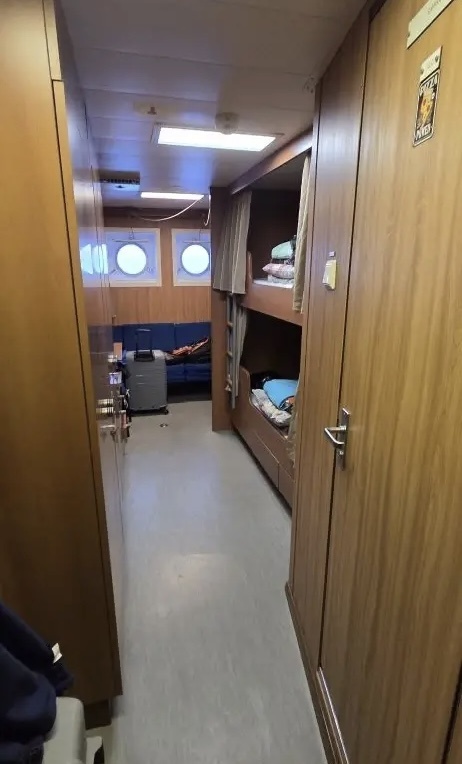 Каюта на судне «Академик Трёшников» 