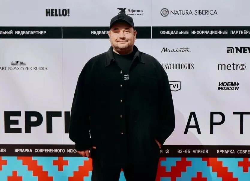   "Удивительное пространство свободы творчества": Сергей Жуков побывал на ярмарке "Арт Россия"