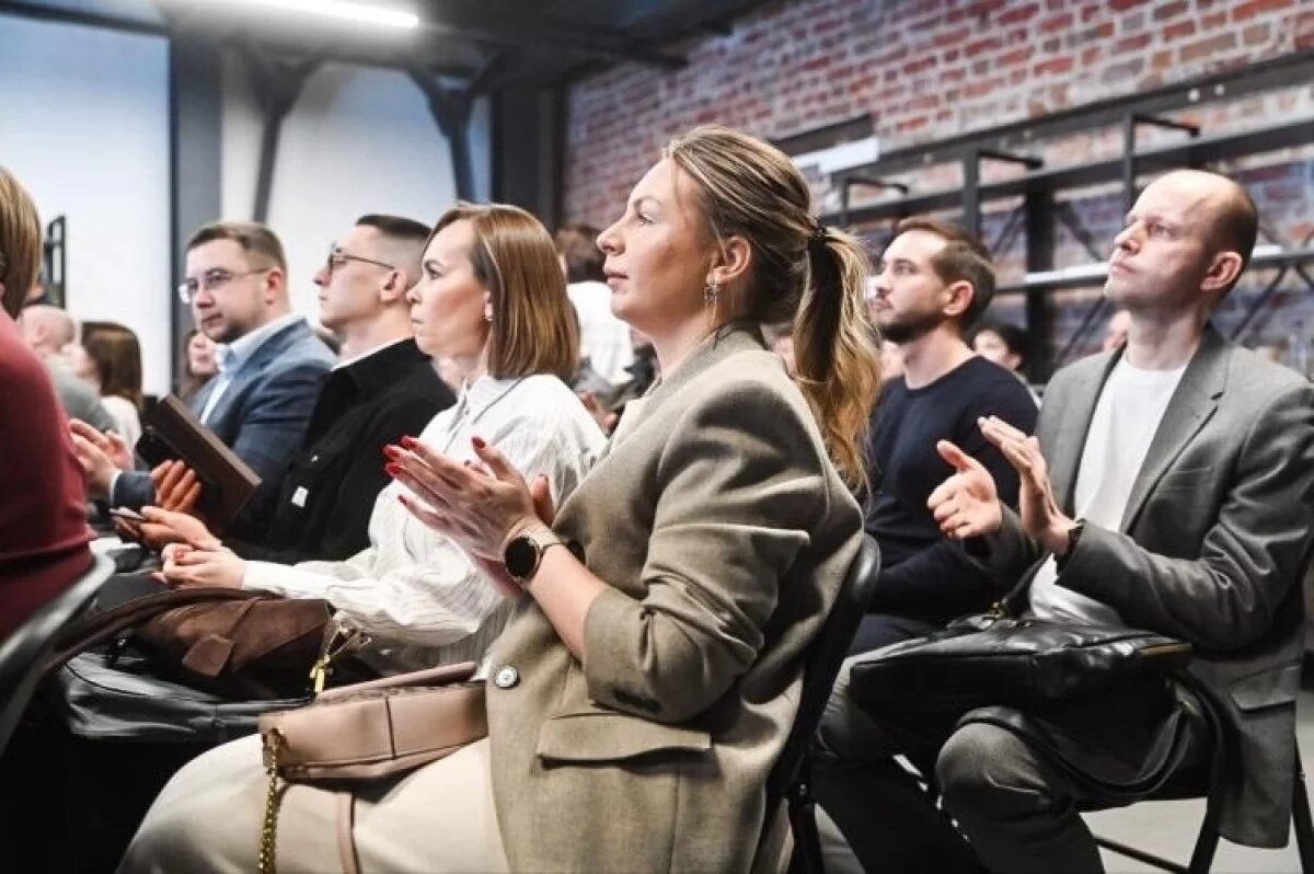    В Тюмени прошла закупочная сессия по благоустройству кампуса