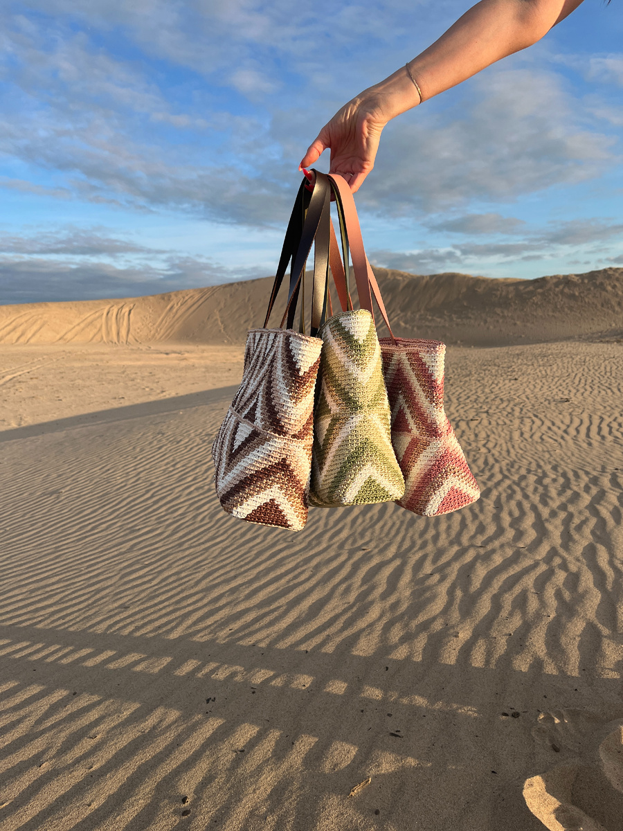 Пляжная сумка из рафии