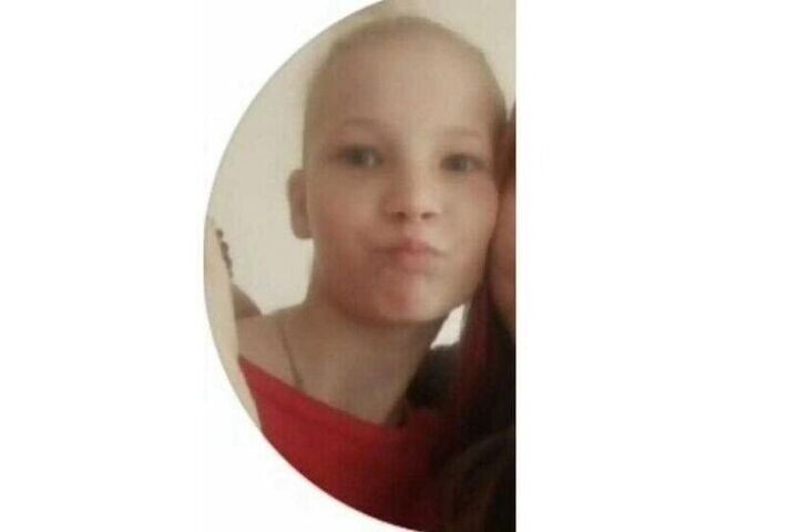 В Омске ищут 13-летнюю девочку, пропавшую по дороге в школу