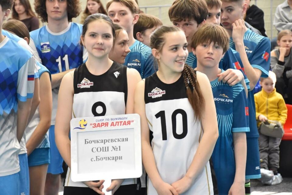    В Барнауле прошел финал Школьной волейбольной лиги «Пайп»