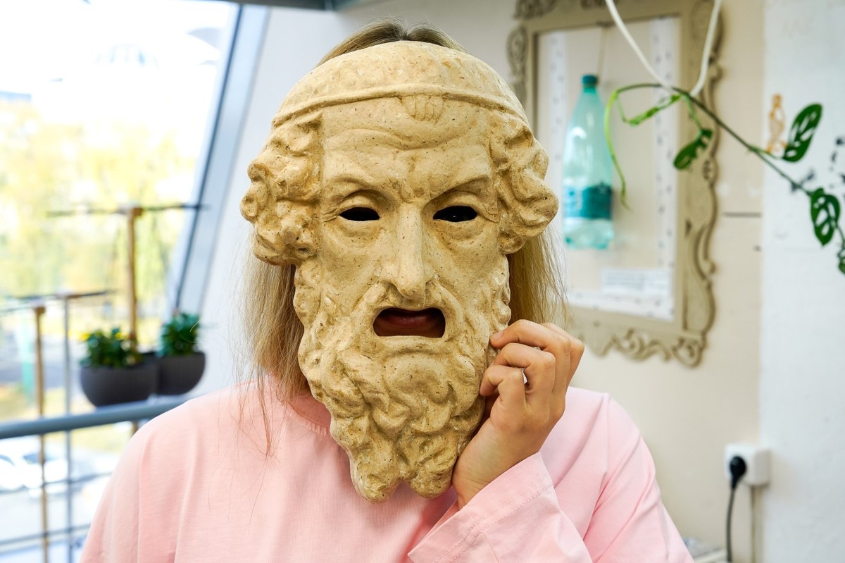    Югорские театры позвали на всероссийский фестиваль «Табуретка»