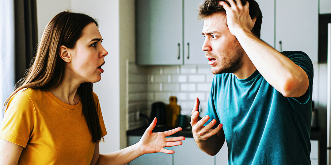 Муж стал бегать к соседке, но сам себя случайно выдал