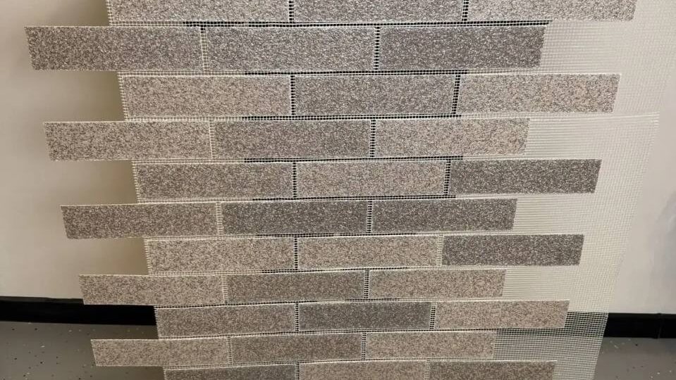 ПОЧЕМУ с АМК НЕ НУЖЕН АРМИРУЮЩИЙ СЛОЙ