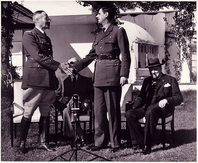 Жиро и де Голль 24 января 1943 г. Сидят: Рузвельт и Черчилль