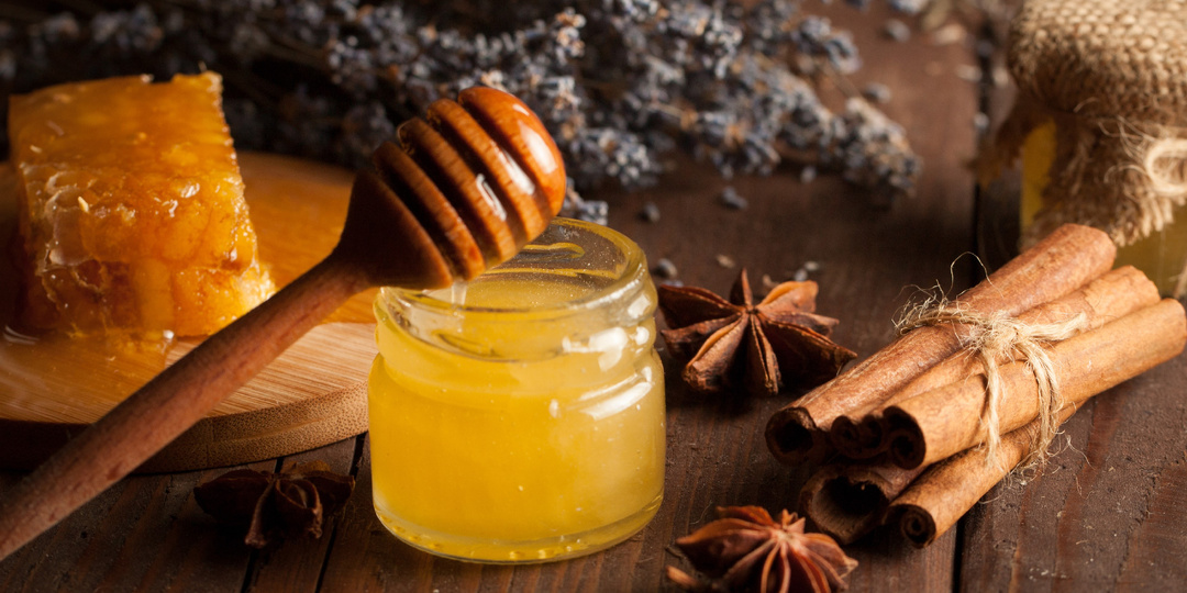 50% мёда в торговых сетях с нарушениями: что показала проверка Роскачества