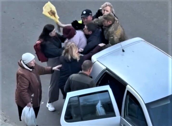     / Источник: Кадр из видео