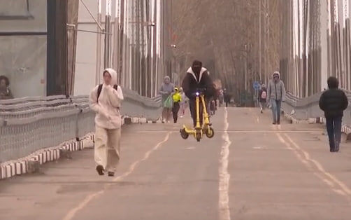     В Красноярске этой весной произошло уже 24 ДТП с самокатами