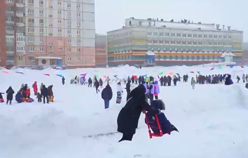     В Норильске прошёл фестиваль «Озеро зимних впечатлений»
