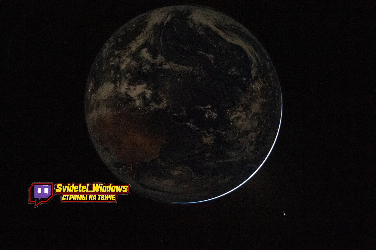 Дневной и ночной снимки Земли с «Артемиды-2» совпали по облакам и это породило споры о нынешнем полёте к Луне