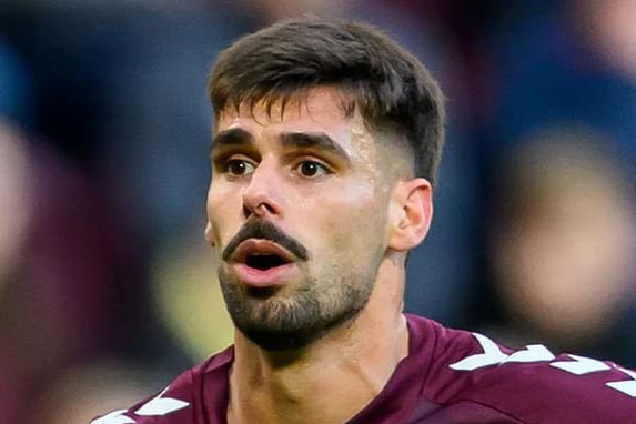 Лидер "Хартса" рассказал, откажется ли от празднования в стиле Роналду