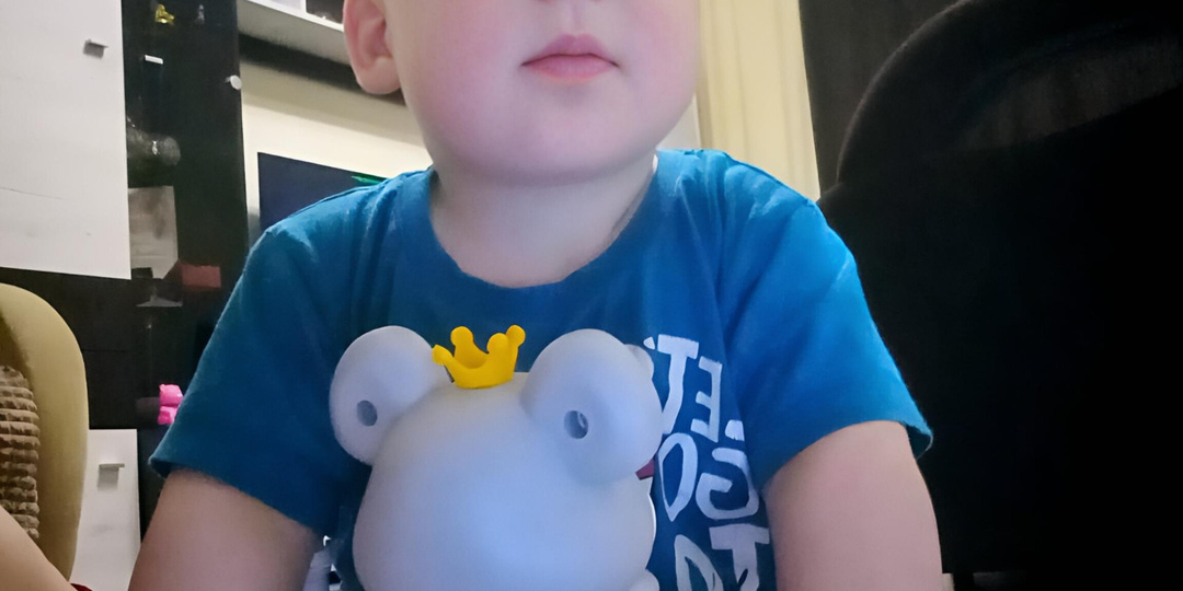 «Всему научится, ждите»: Семен не ходит в три года