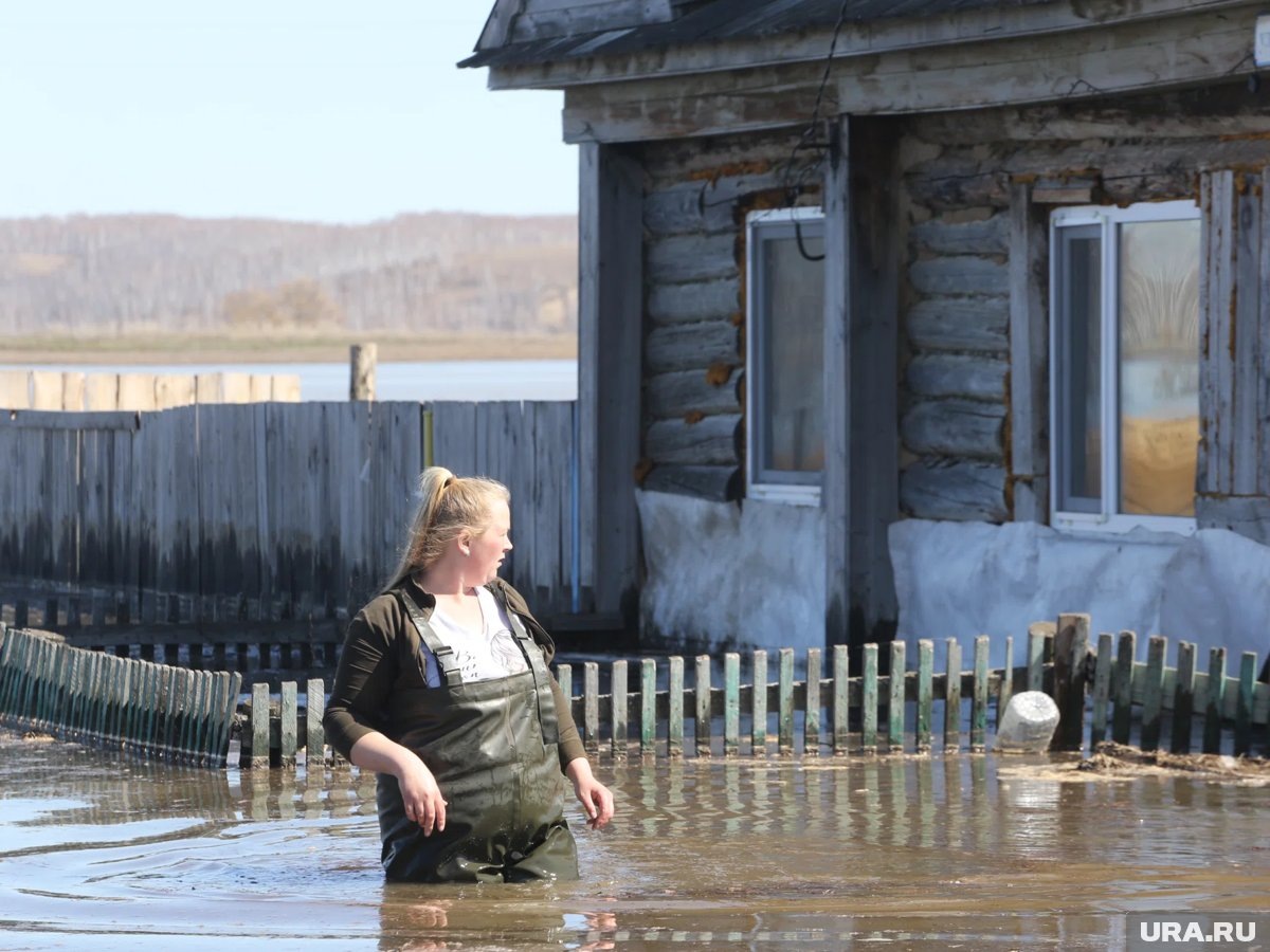     Традиционно в регионах России стартовали сезоны паводков и половодья